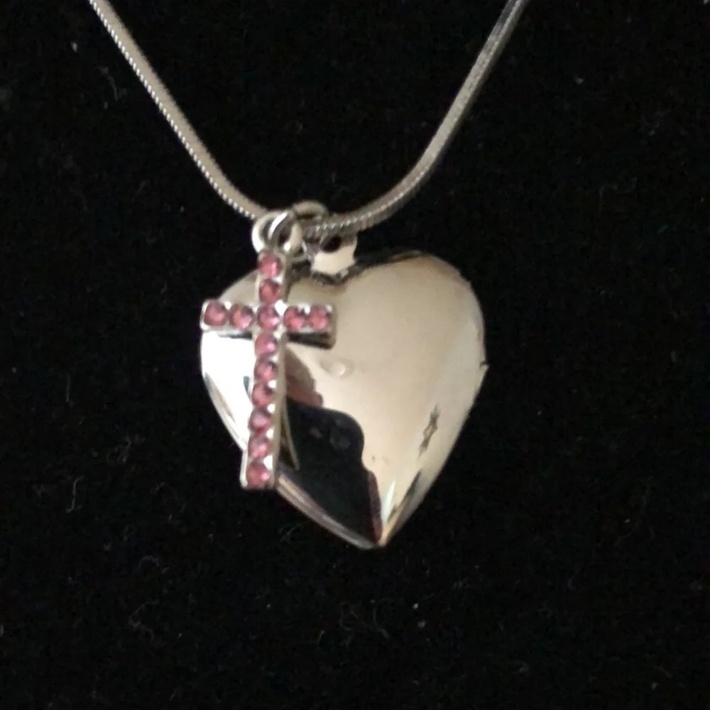 - Locket heart and cross necklace NWOT - Picture 2 of 5